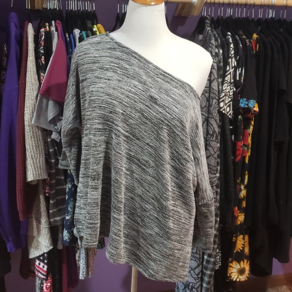 Black & White Off Shoulder Boatneck Tunic L